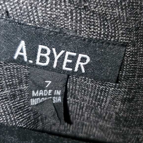 A. Byers  gray belted dress - Picture 4 of 9
